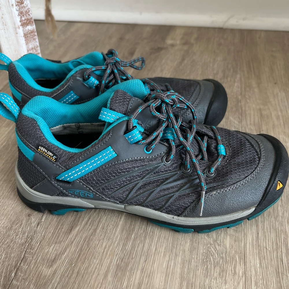 Keen Charcoal and Turquoise Outdoor Hiking Shoes